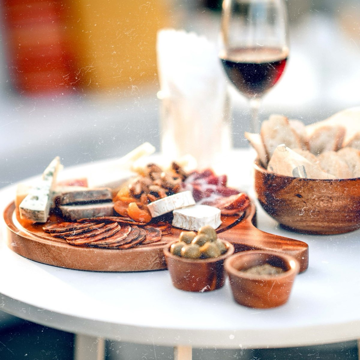 Sân thượng Banana Mama lúc hoàng hôn